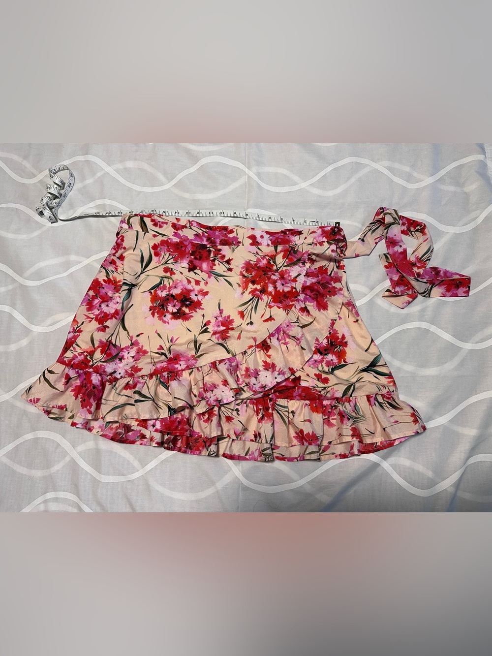 Smak Parlour Peach & Pink Floral Wild
Thing Wrap Flare Skirt - XL/14